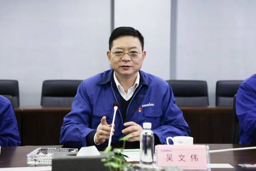 以黨建促業(yè)務(wù)，以業(yè)務(wù)強黨建——青島西海岸公用事業(yè)集團考察山河智能