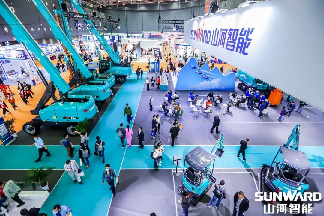 “山河綠”亮相長(cháng)沙國際工程機械展，50余款產(chǎn)品盡顯山河智能創(chuàng  )新實(shí)力