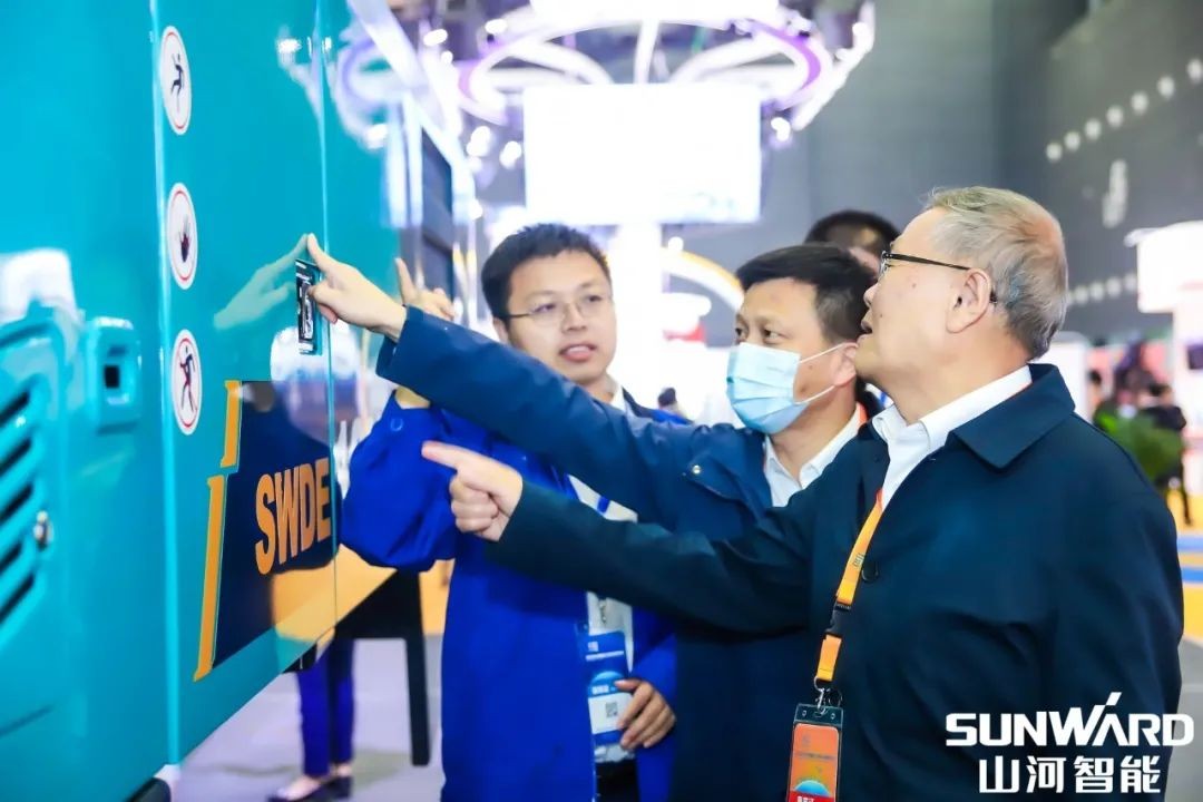 “山河綠”亮相長(cháng)沙國際工程機械展，50余款產(chǎn)品盡顯山河智能創(chuàng  )新實(shí)力