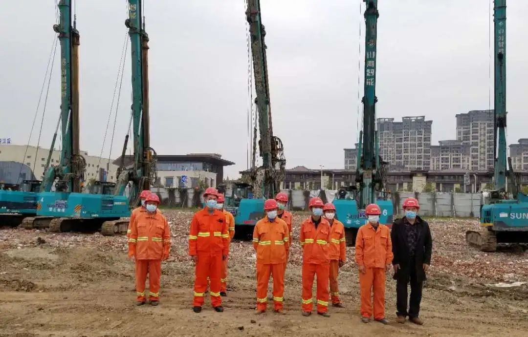 颯！他以11臺旋挖鉆占領(lǐng)荊州房建市場(chǎng)