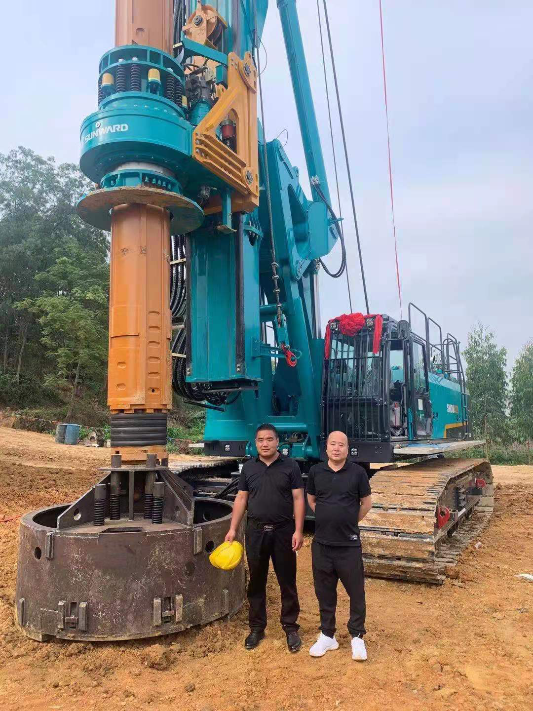 獻力塞上江南！山河智能旋挖鉆機參建銀昆高速寧夏段 | 百年風(fēng)華筑錦繡山河（4）