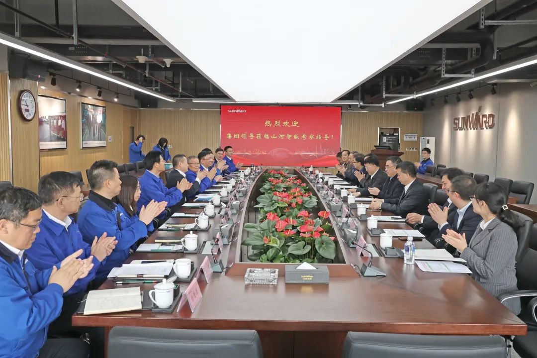 廣州工控總經(jīng)理景廣軍調研山河智能