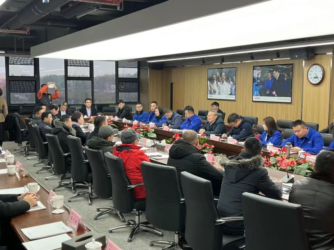 湖南異地商會(huì )聯(lián)合會(huì )組織海外湘商來(lái)訪(fǎng)山河智能