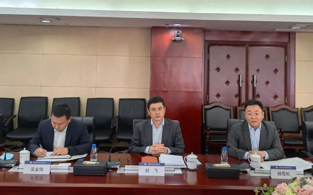 探討合作新模式！何清華帶隊赴中國路橋拜訪(fǎng)交流