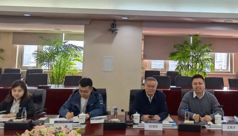 探討合作新模式！何清華帶隊赴中國路橋拜訪(fǎng)交流