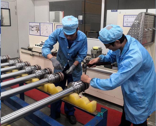 山河工匠 | “浪波”不言苦，甘為“人梯”承大重
