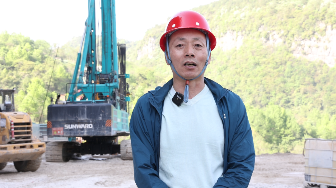 展現施工“奇效”！山河智能旋挖鉆機強勢助力爐慈高速公路建設