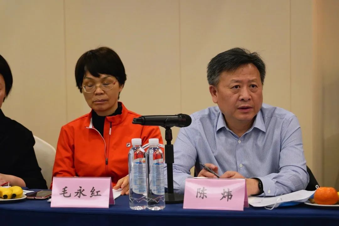 抱團出海，攜手共贏(yíng)！何清華帶隊赴湖南異地商會(huì )聯(lián)合會(huì )拜訪(fǎng)交流