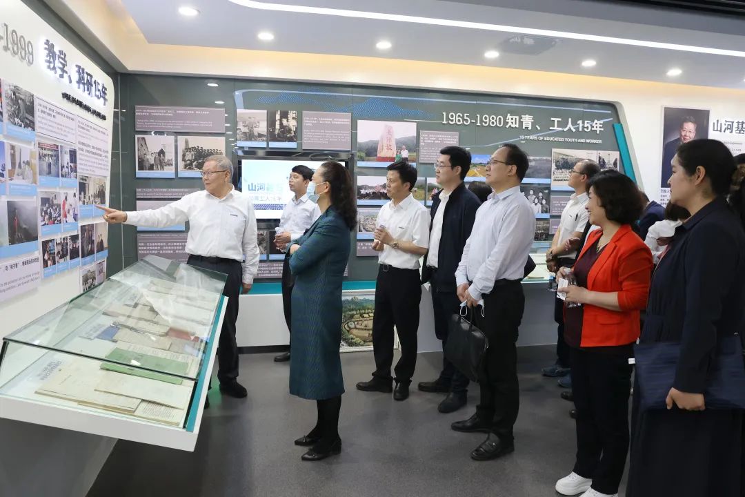 深化產(chǎn)學(xué)研合作！中南大學(xué)校長(cháng)、中國工程院院士田紅旗率團拜訪(fǎng)山河智能
