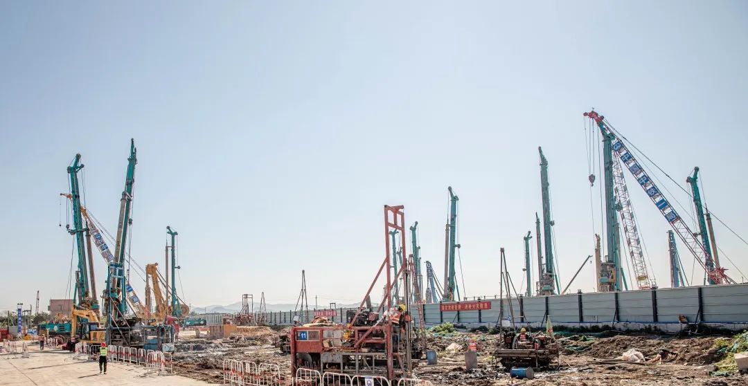 “山河綠”再現大灣區！山河智能旋挖鉆機組團助建廣州白云機場(chǎng)項目