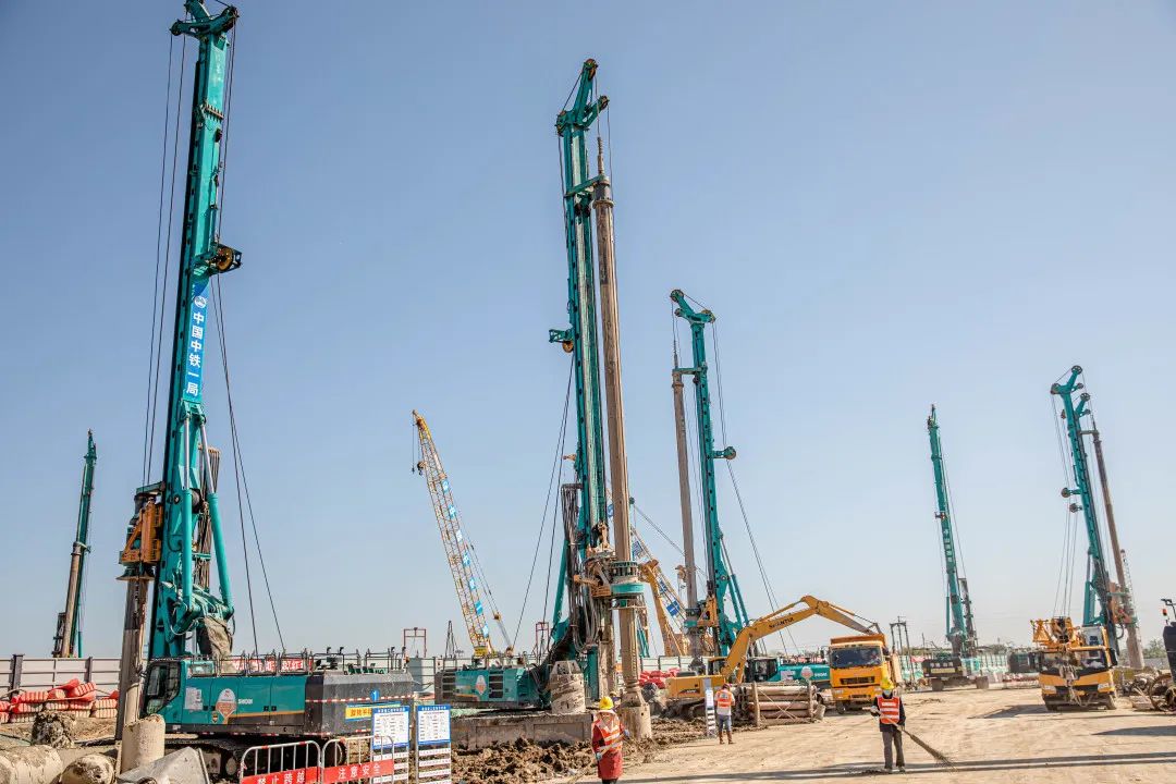 “山河綠”再現大灣區！山河智能旋挖鉆機組團助建廣州白云機場(chǎng)項目
