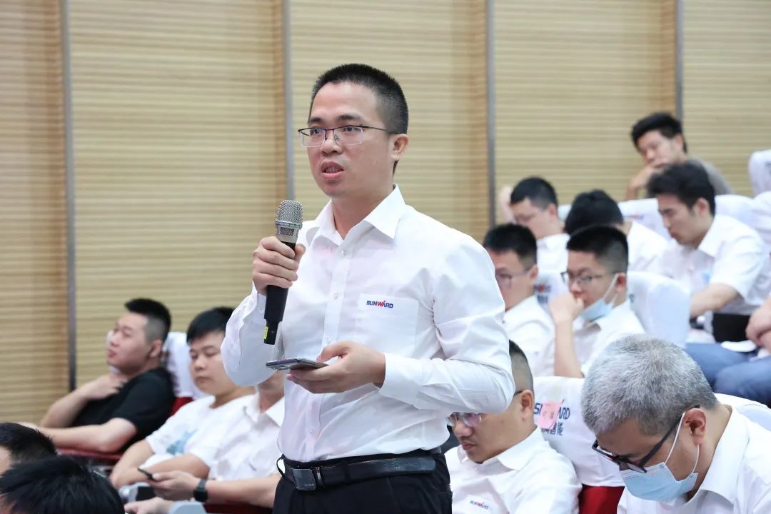 創(chuàng  )新引領(lǐng)，智造未來(lái)！“2022院士專(zhuān)家長(cháng)沙行”高端裝備高質(zhì)量發(fā)展研討會(huì )隆重舉行