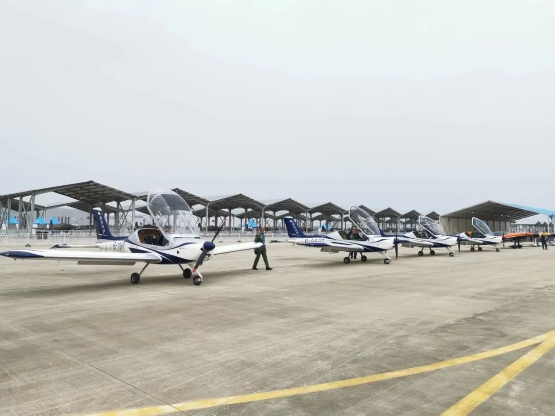 逆勢飛翔！山河航空攜手合作伙伴亮相2022南昌飛行大會(huì )