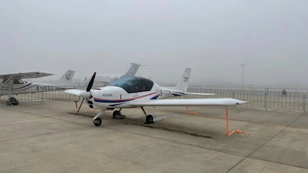 逆勢飛翔！山河航空攜手合作伙伴亮相2022南昌飛行大會(huì )