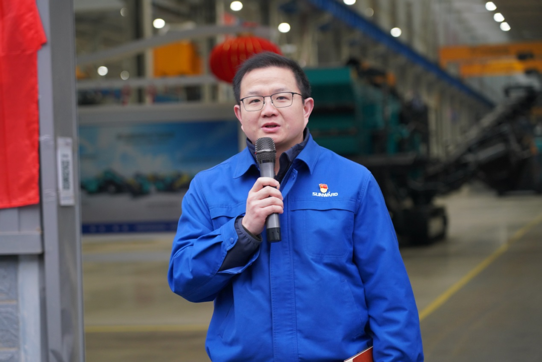 “持證上崗，成為破碎篩分設備的好管家！”