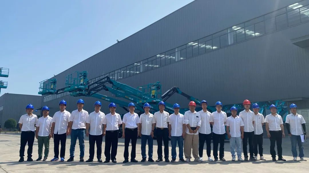新能源家族再添“新丁”！山河智能三款電動(dòng)臂式高空作業(yè)平臺齊下線(xiàn)