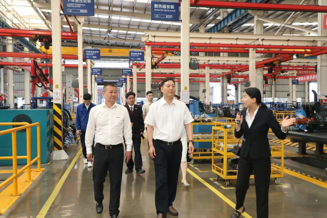 長(cháng)沙市人民檢察院黨組書(shū)記、檢察長(cháng)余湘文調研山河智能