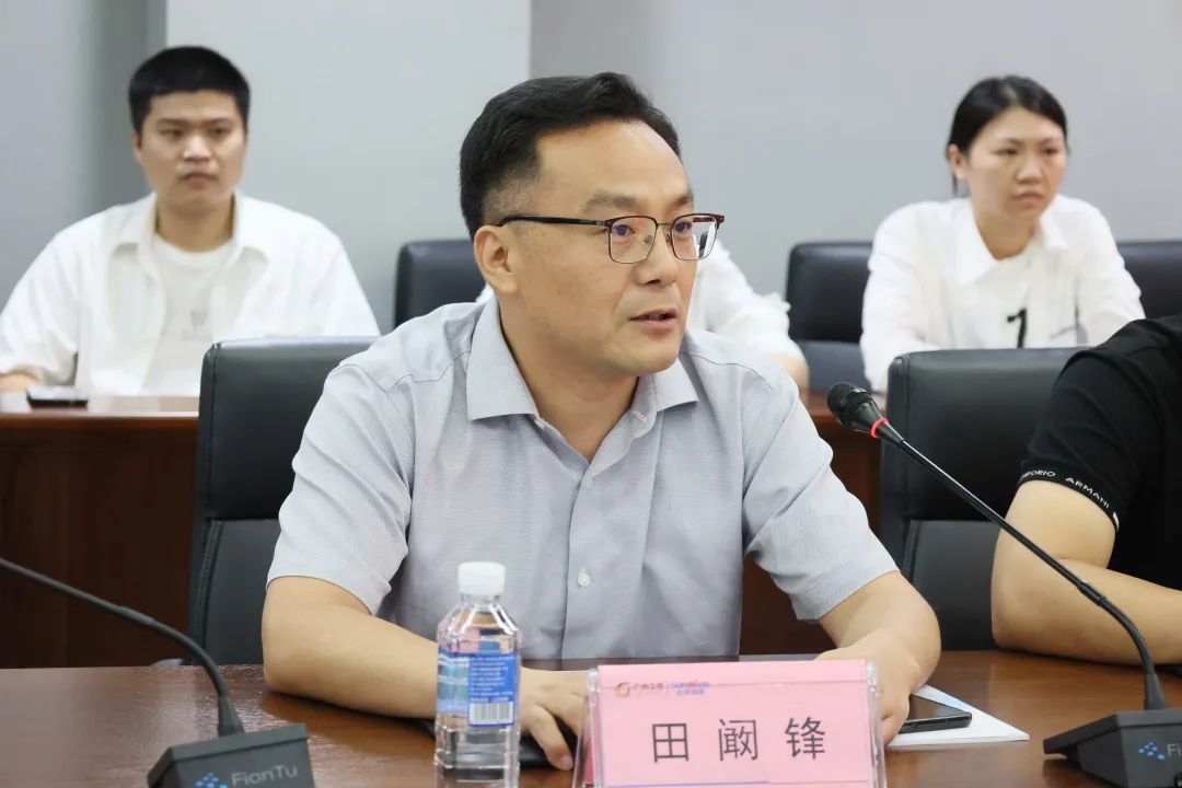 攜手開(kāi)啟綠色轉型之路！山河智能&南京蓋百氏增程式電動(dòng)旋挖鉆機簽約儀式成功舉辦