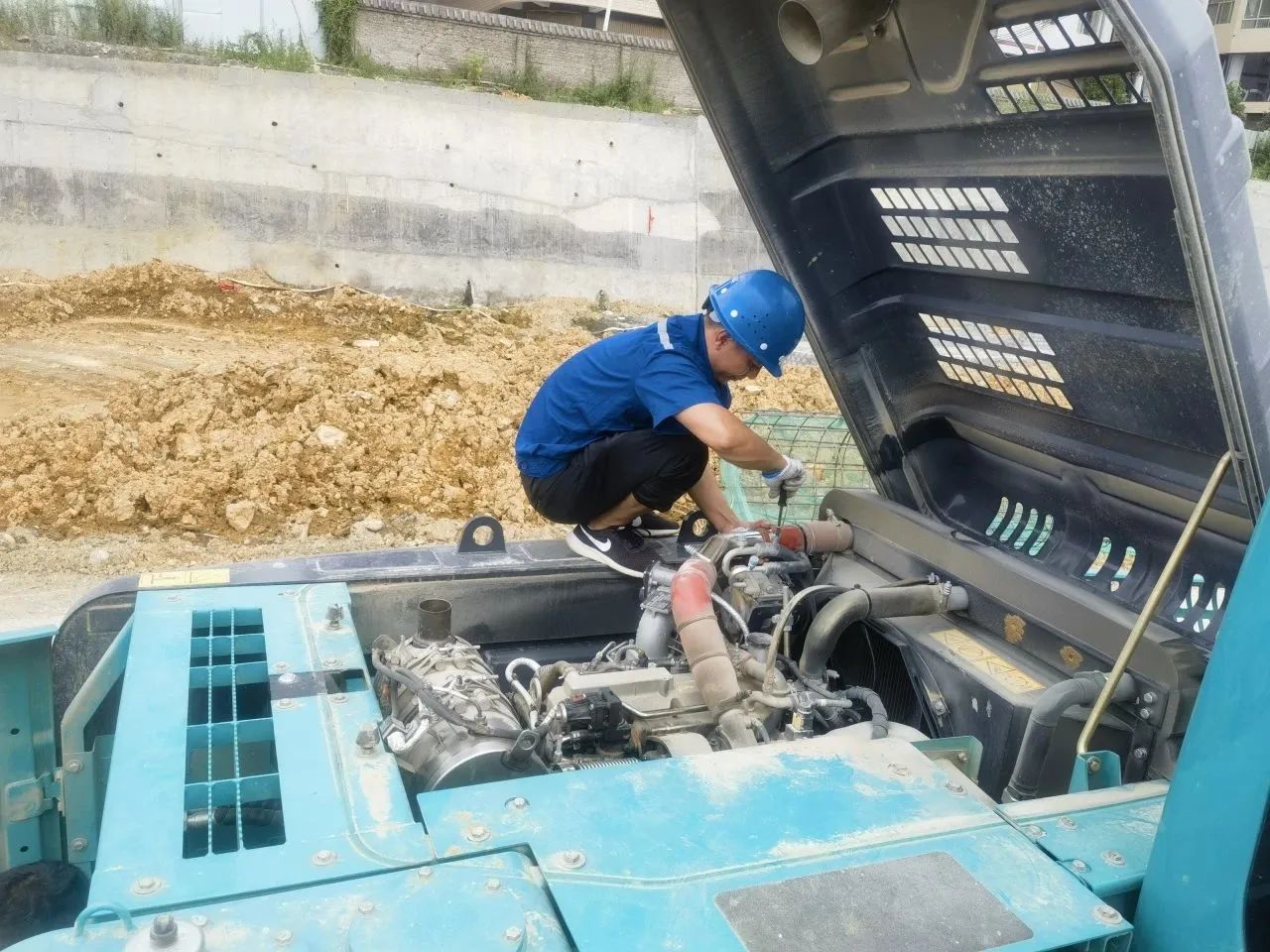 步履不停，服務(wù)不止！山河智能挖掘機服務(wù)萬(wàn)里行火熱進(jìn)行中