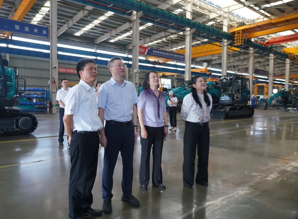 長(cháng)沙市人民政府副市長(cháng)、市工商聯(lián)主席康鎮麟調研山河智能