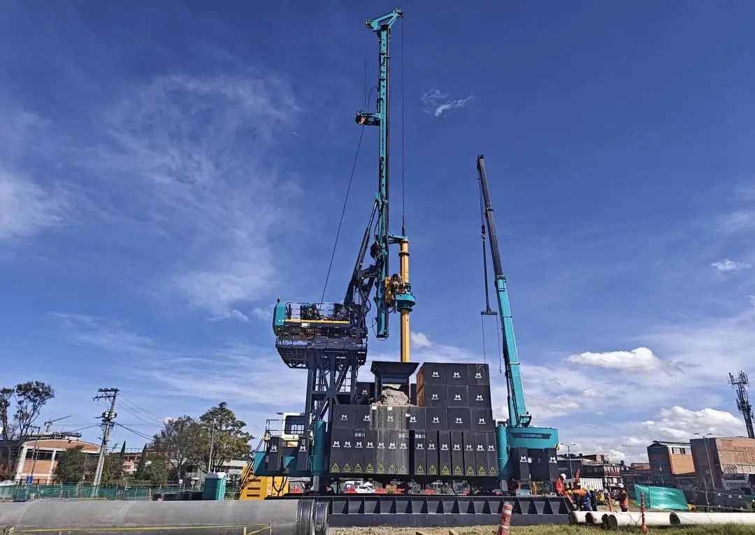 展現“中國制造”硬實(shí)力！山河智能PDP工法鉆機助建波哥大地鐵項目