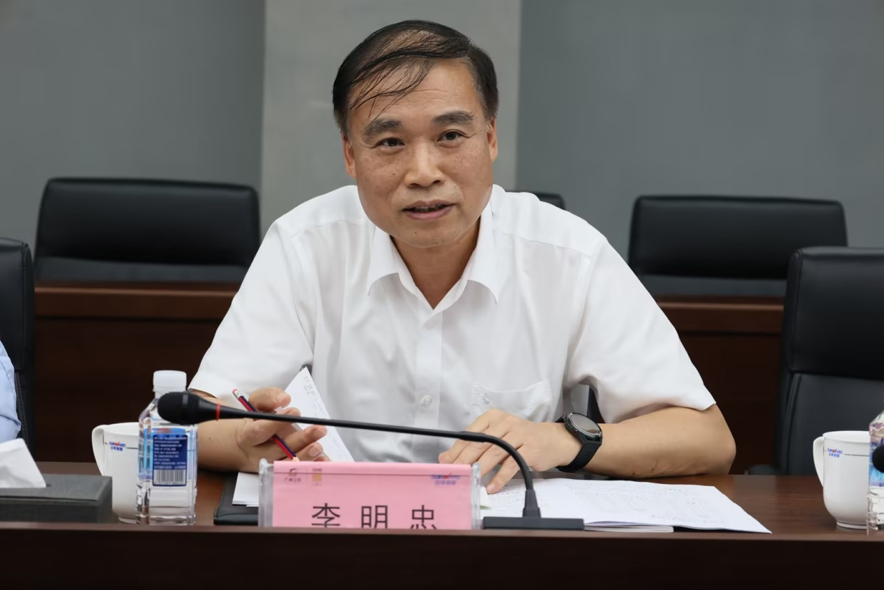 深化交流合作！廣州港李明忠副總經(jīng)理率隊蒞臨山河智能考察交流！
