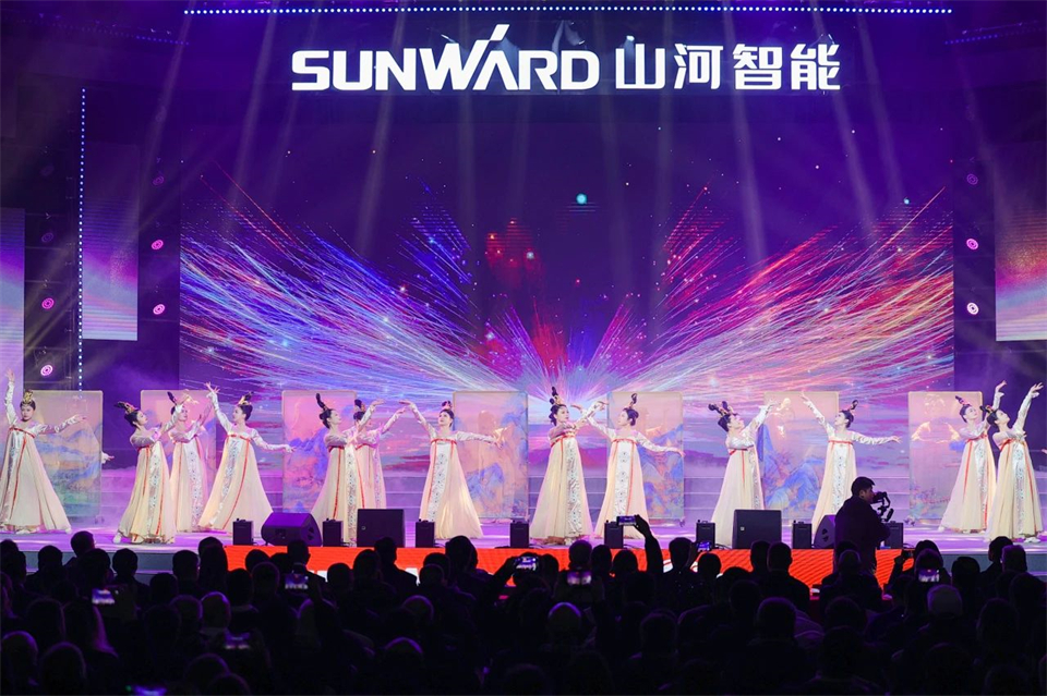 創(chuàng  )新引領(lǐng)價(jià)值，理想成就未來(lái)！山河智能25周年慶典暨全球客戶(hù)節隆重舉辦