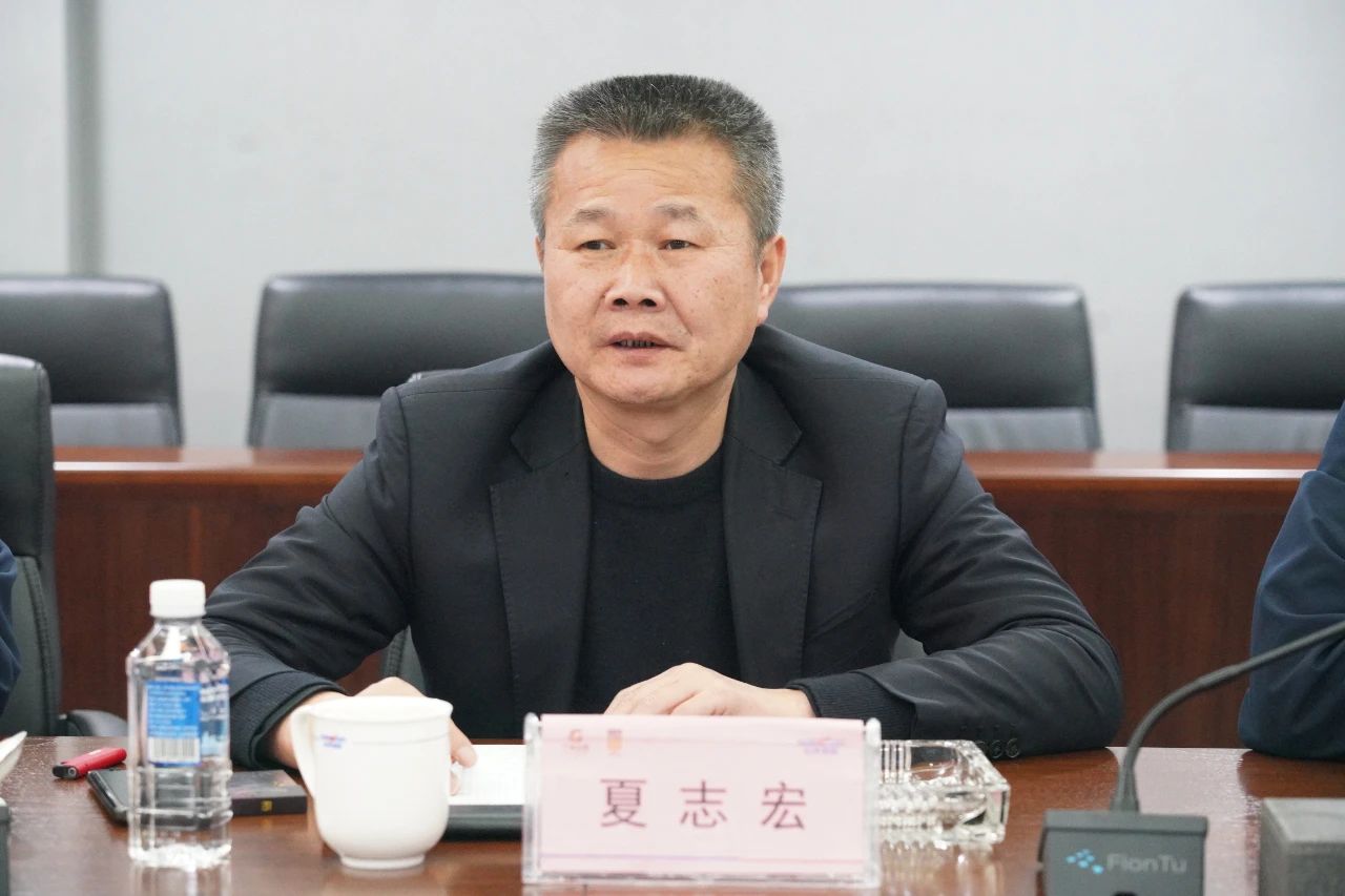 強強聯(lián)手！山河智能與湖南楚湘建工集團達成共建礦山生產(chǎn)建設創(chuàng  )新聯(lián)合體共識