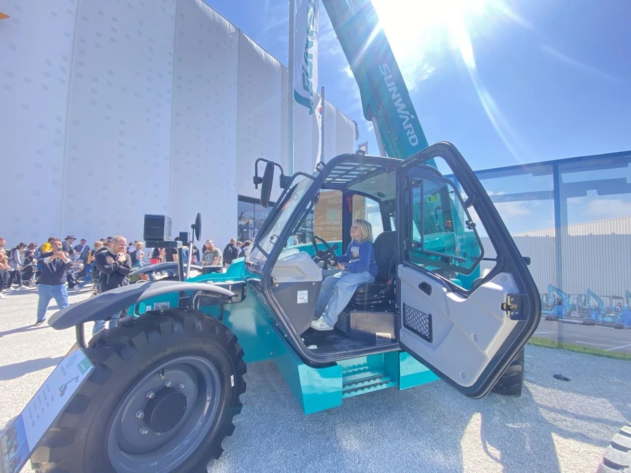 山河智能高空機械閃耀Bauma 2025！ 新能源技術(shù)與創(chuàng  )新產(chǎn)品獲全球矚目